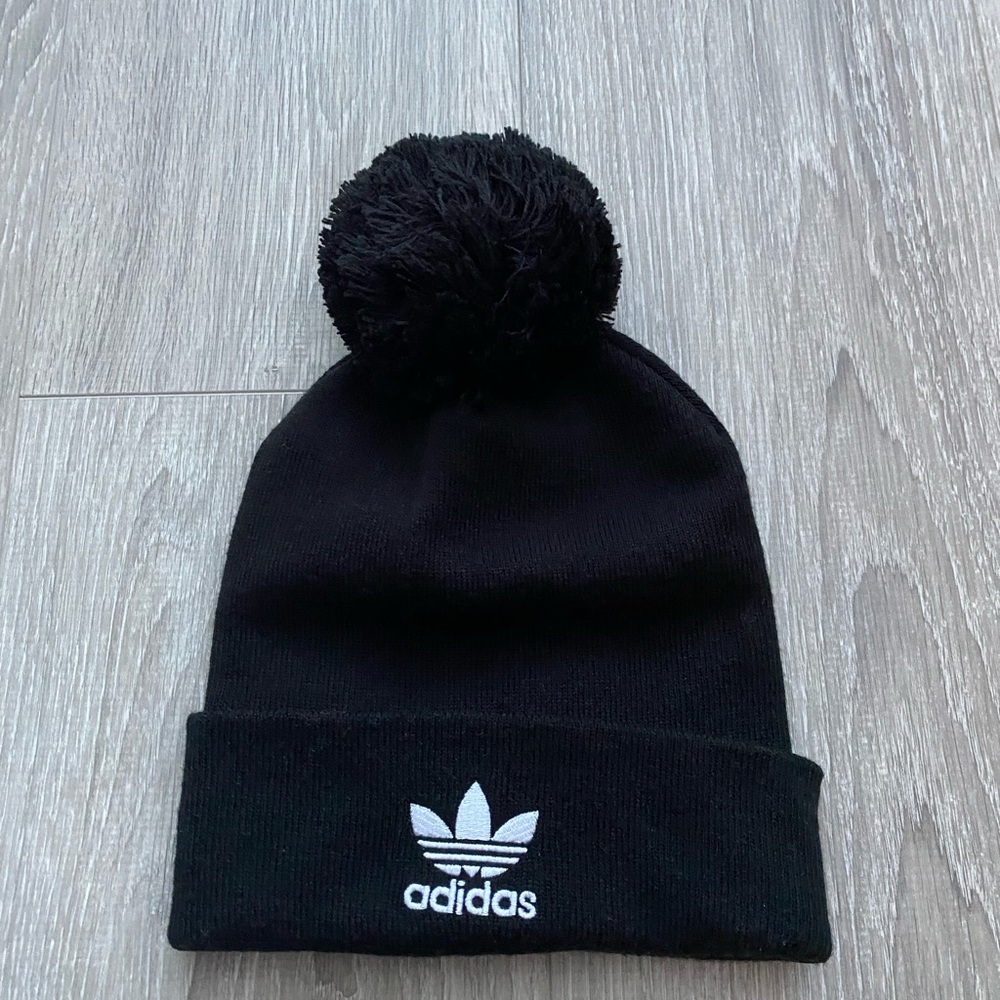 Adidas pom pom unisex toque